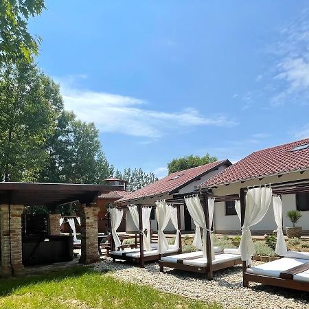 Istvan Parkhotel Es Gasztrofarm Sormas Ngoại thất bức ảnh