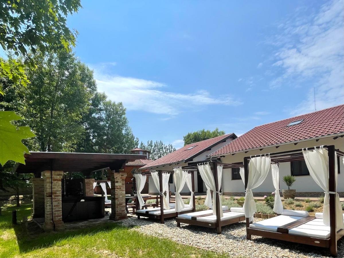 Istvan Parkhotel Es Gasztrofarm Sormas Ngoại thất bức ảnh