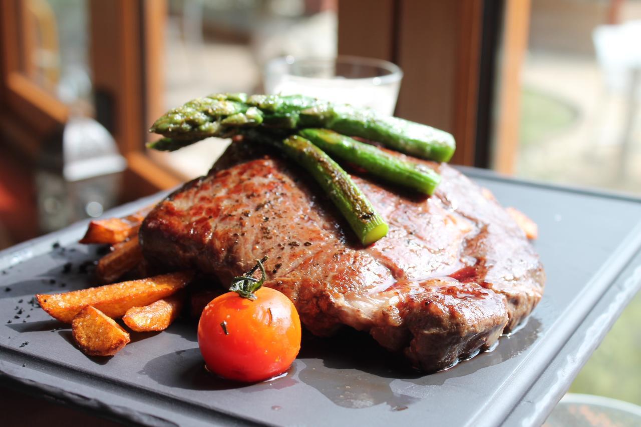 Istvan Parkhotel Es Gasztrofarm Sormas Ngoại thất bức ảnh